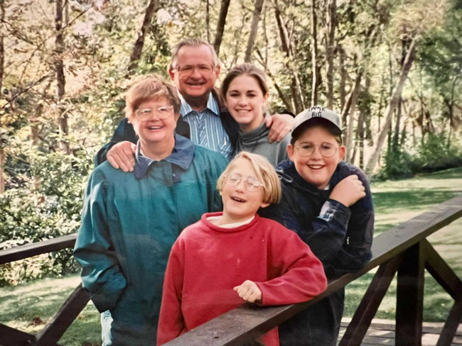 The author with her siblings and maternal grandparents, sharing winter holidays in Arizona.