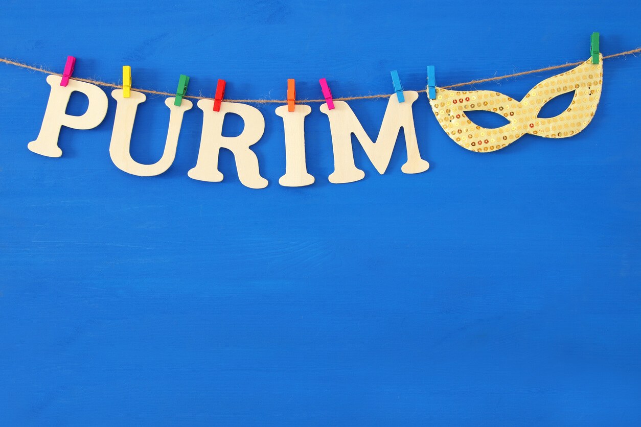 How to Make a Purim Gift Basket | PJ Library