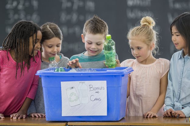 Children recycling